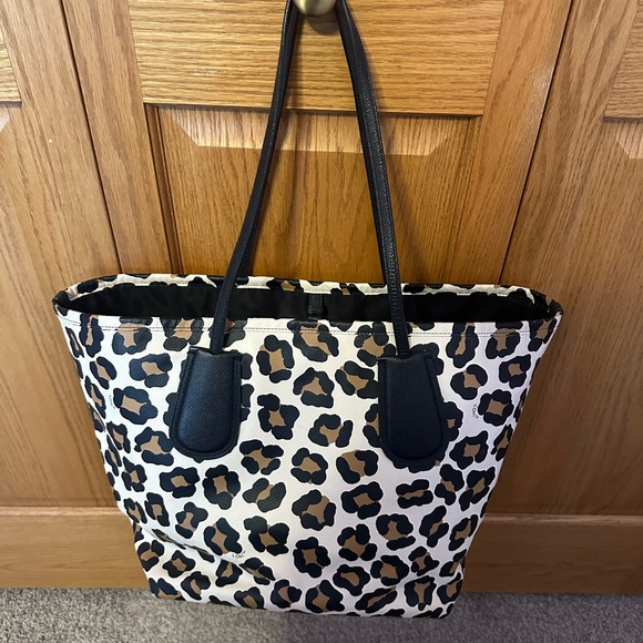 Coach Leopard-Print Tote in Black and Tan . - Picture 2 of 16